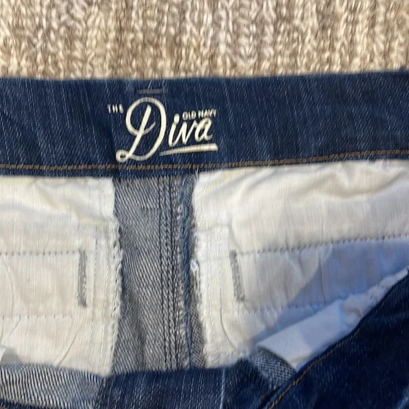 ✅Old Navy Diva jeans - Picture 3 of 7